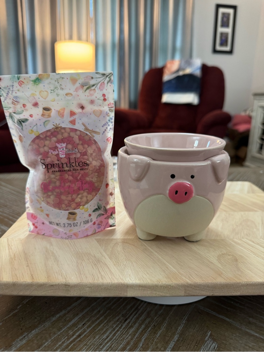 Maggie the pig simmer pot -Cute Pig Ceramic Pot - Pink and Cream - Picture 9 of 10